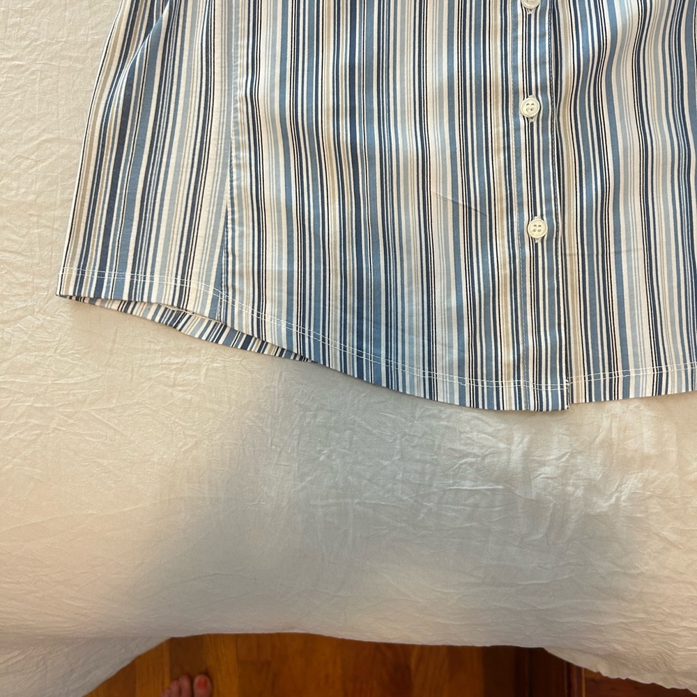 Stylish & Crisp Emily Daniels Blue Striped Women’s Large Shirt - NWOT - Picture 9 of 10